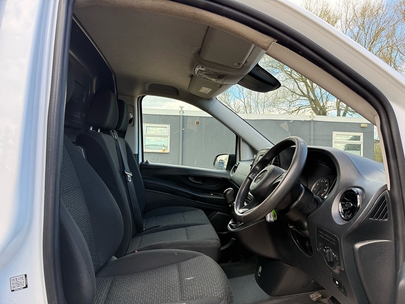 Mercedes-Benz 114 1.7 CDI Progressive L2 H1 LWB PANEL VAN - WHITE