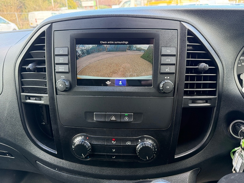 Mercedes-Benz 114 1.7 CDI Progressive L2 H1 LWB PANEL VAN - WHITE