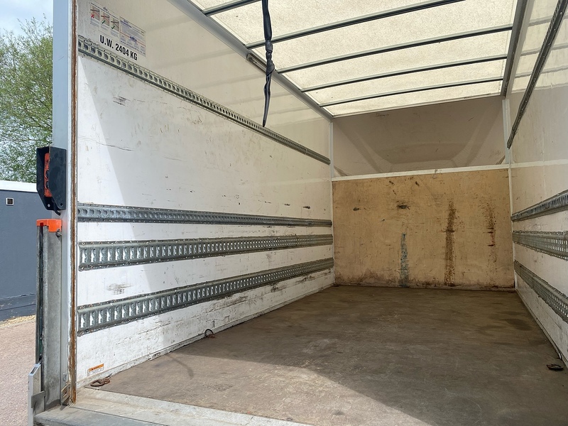 Ford 350 2.0 EcoBlue Leader L4 XLWB LUTON VAN TAIL LIFT - WHITE