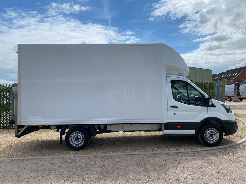 Ford 350 2.0 EcoBlue Leader L4 XLWB LUTON VAN TAIL LIFT - WHITE