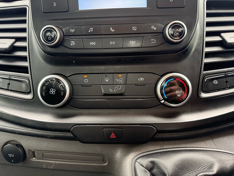 Ford 2.0 350 EcoBlue Leader L4 XLWB DROPSIDE TAIL LIFT - WHITE