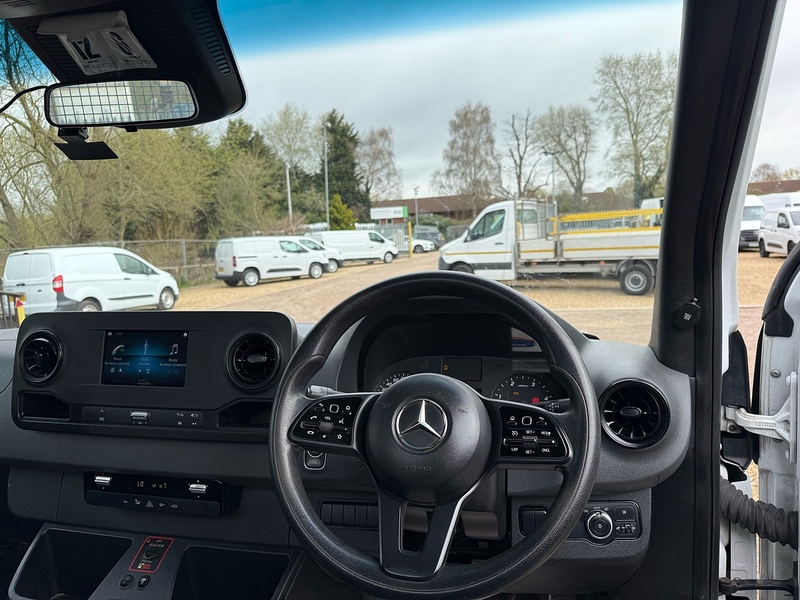 Mercedes-Benz 314 2.1 CDI Progressive L3 DROPSIDE TAIL LIFT - WHITE