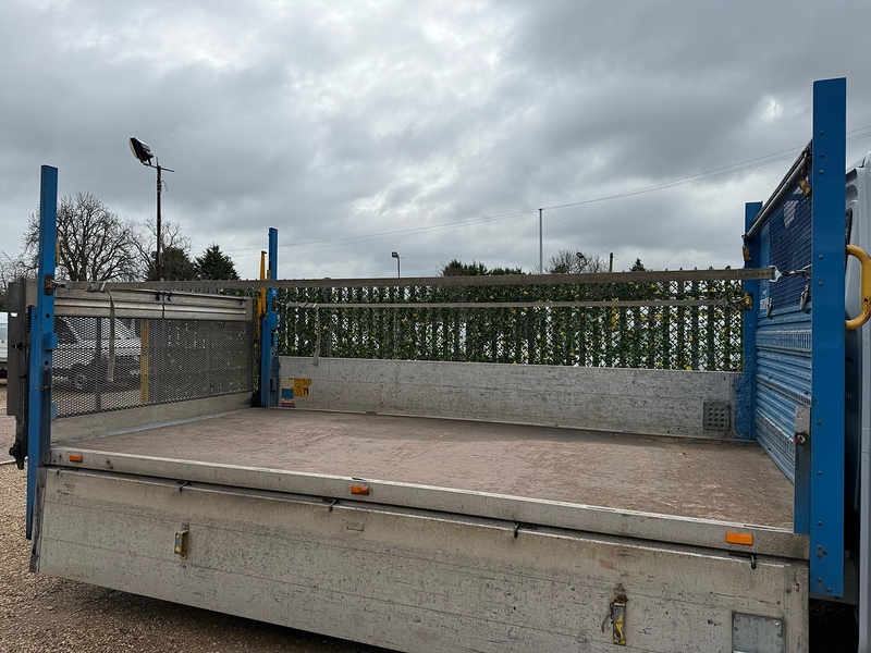 Mercedes-Benz 314 2.1 CDI Progressive L3 DROPSIDE TAIL LIFT - WHITE