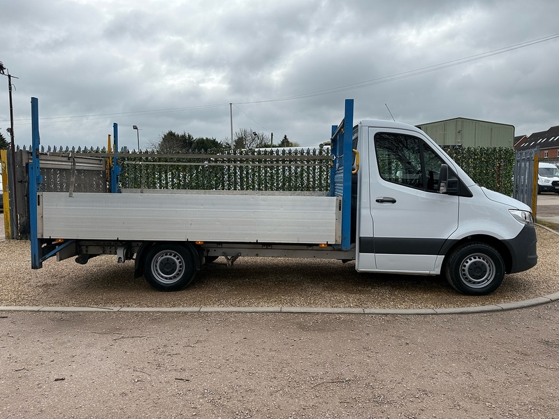 Mercedes-Benz 314 2.1 CDI Progressive L3 DROPSIDE TAIL LIFT - WHITE