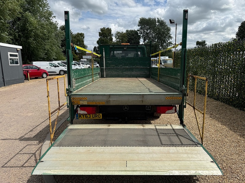 Mercedes-Benz 313 2.1CDI LWB Dropside Tail Lift