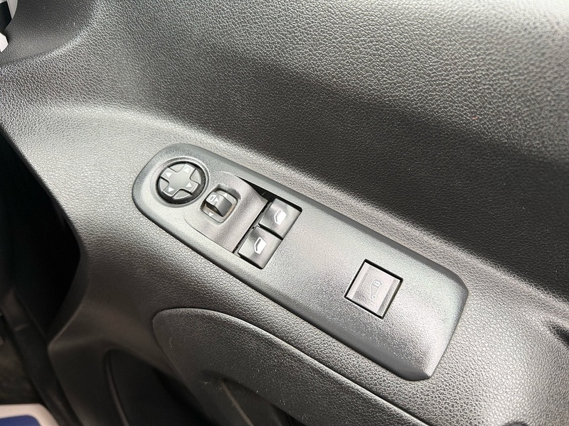 Toyota 1.5 BlueHDi Icon L1 H1 SWB PANEL VAN - WHITE
