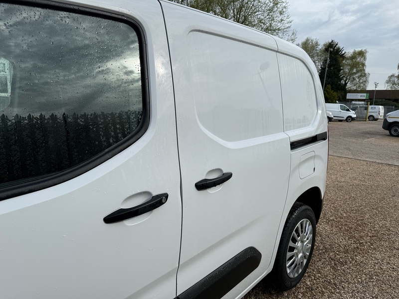 Toyota 1.5 BlueHDi Icon L1 H1 SWB PANEL VAN - WHITE