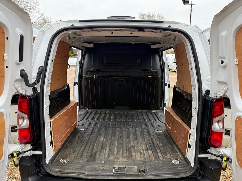 Toyota BlueHDi Icon Short Panel Van 5dr Diesel Manual SWB Euro 6 (s/s) (100 bhp) L1 1.5 5dr Panel Van Manual Diesel