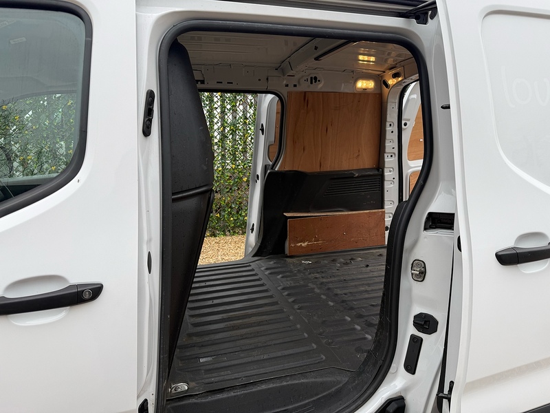 Toyota BlueHDi Icon Short Panel Van 5dr Diesel Manual SWB Euro 6 (s/s) (100 bhp) L1 1.5 5dr Panel Van Manual Diesel