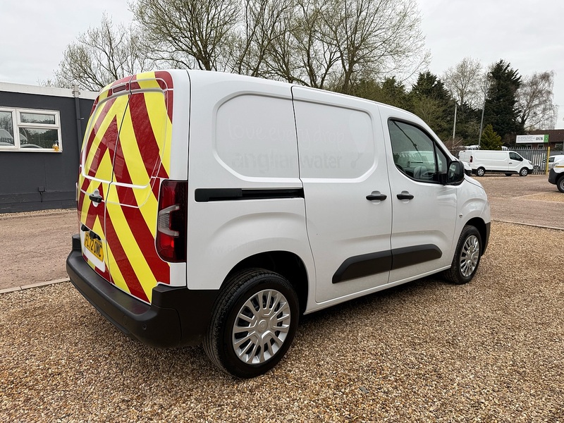Toyota BlueHDi Icon Short Panel Van 5dr Diesel Manual SWB Euro 6 (s/s) (100 bhp) L1 1.5 5dr Panel Van Manual Diesel