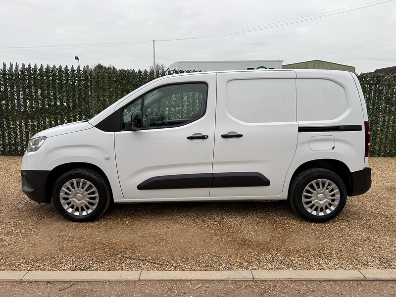 Toyota BlueHDi Icon Short Panel Van 5dr Diesel Manual SWB Euro 6 (s/s) (100 bhp) L1 1.5 5dr Panel Van Manual Diesel