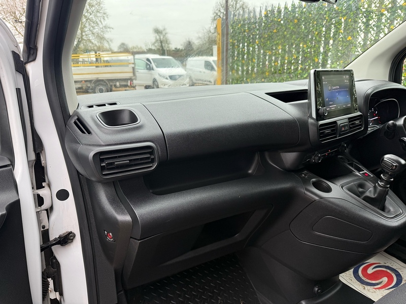 Toyota BlueHDi Icon Short Panel Van 5dr Diesel Manual SWB Euro 6 (s/s) (100 bhp) L1 1.5 5dr Panel Van Manual Diesel