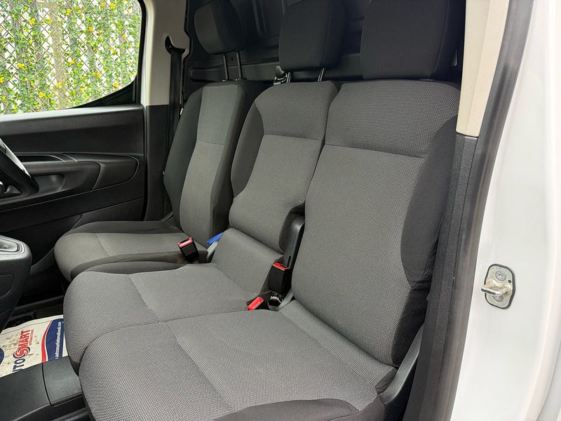 Toyota BlueHDi Icon Short Panel Van 5dr Diesel Manual SWB Euro 6 (s/s) (100 bhp) L1 1.5 5dr Panel Van Manual Diesel