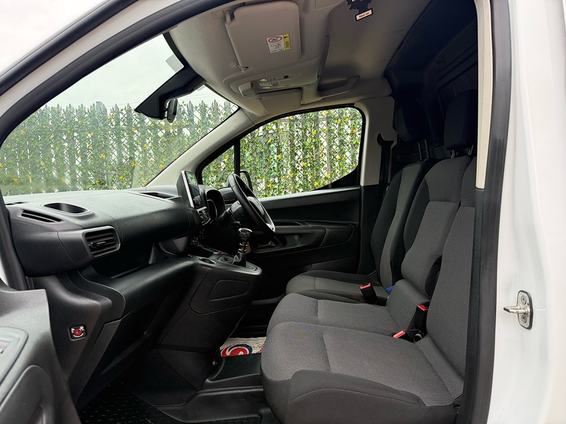 Toyota BlueHDi Icon Short Panel Van 5dr Diesel Manual SWB Euro 6 (s/s) (100 bhp) L1 1.5 5dr Panel Van Manual Diesel
