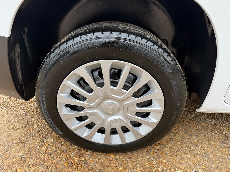 Toyota BlueHDi Icon Short Panel Van 5dr Diesel Manual SWB Euro 6 (s/s) (100 bhp) L1 1.5 5dr Panel Van Manual Diesel