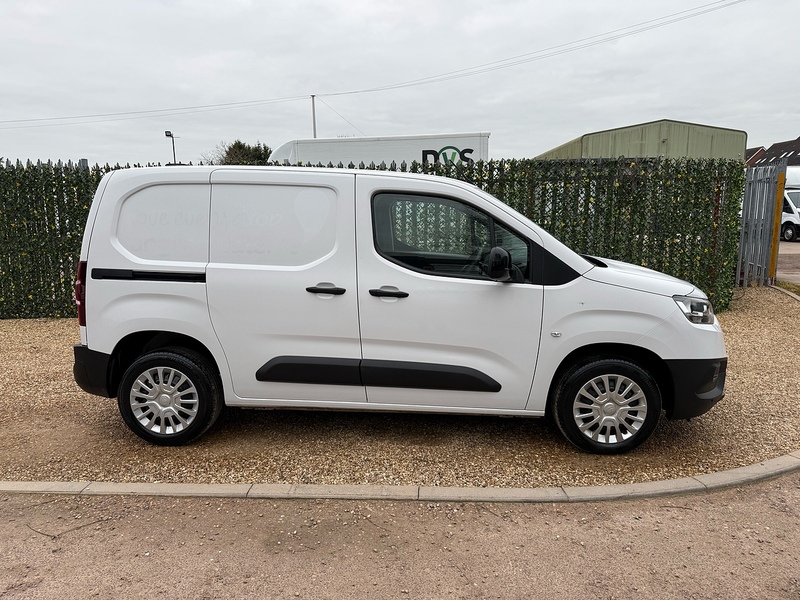 Toyota BlueHDi Icon Short Panel Van 5dr Diesel Manual SWB Euro 6 (s/s) (100 bhp) L1 1.5 5dr Panel Van Manual Diesel