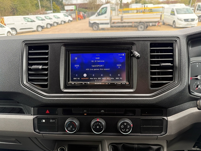 Volkswagen 2.0 TDi CR30 Startline L2 H3 MWB PANEL VAN - WHITE 2.0 5dr Panel Van Manual Diesel