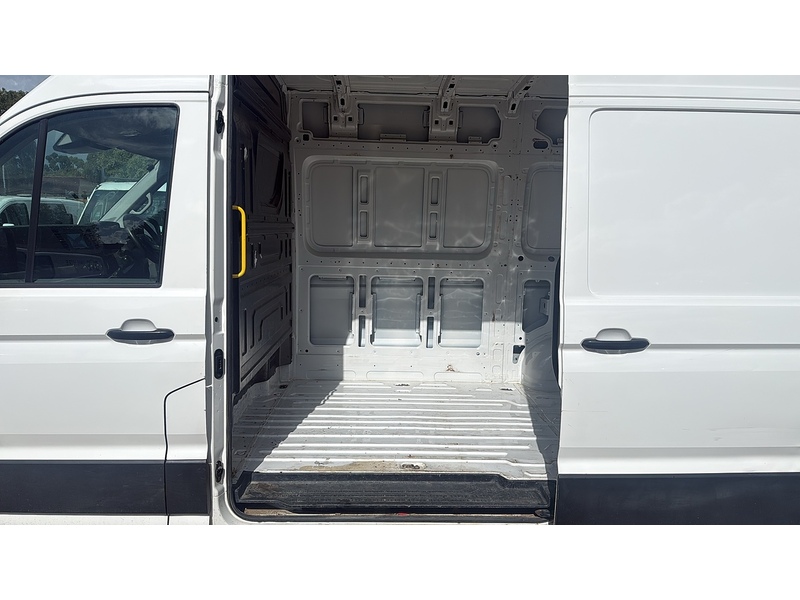 Volkswagen 2.0 TDi CR30 Startline L2 H3 MWB PANEL VAN - WHITE 2.0 5dr Panel Van Manual Diesel