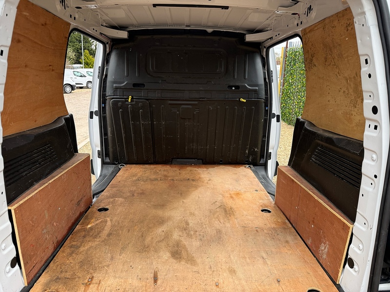 Toyota 1.5 BlueHDi Icon L1 H1 SWB PANEL VAN - WHITE