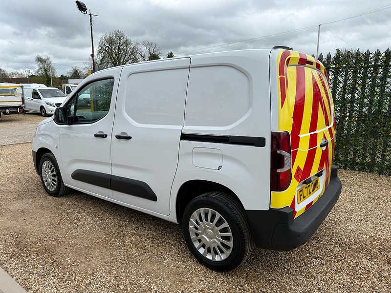 Toyota 1.5 BlueHDi Icon L1 H1 SWB PANEL VAN - WHITE