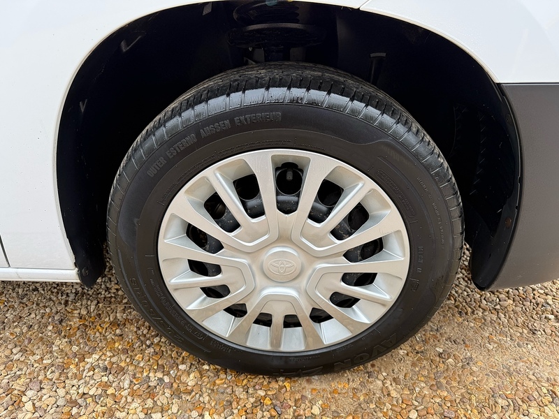 Toyota 1.5 BlueHDi Icon L1 H1 SWB PANEL VAN - WHITE