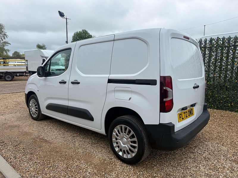 Toyota 1.5 BlueHDi Icon L1 H1 SWB PANEL VAN - WHITE