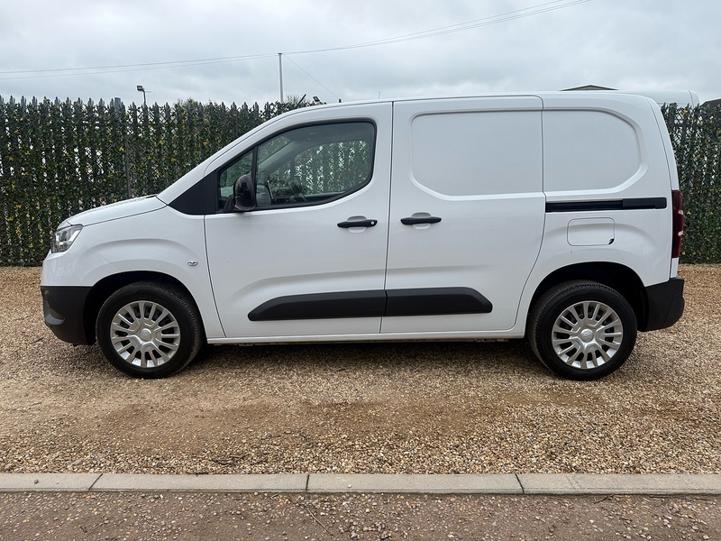 Toyota 1.5 BlueHDi Icon L1 H1 SWB PANEL VAN - WHITE