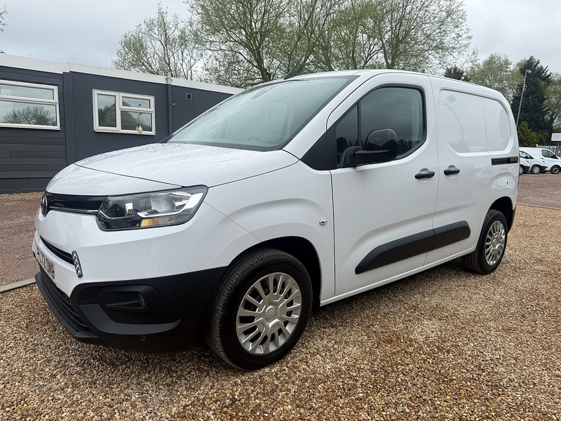 Toyota 1.5 BlueHDi Icon L1 H1 SWB PANEL VAN - WHITE