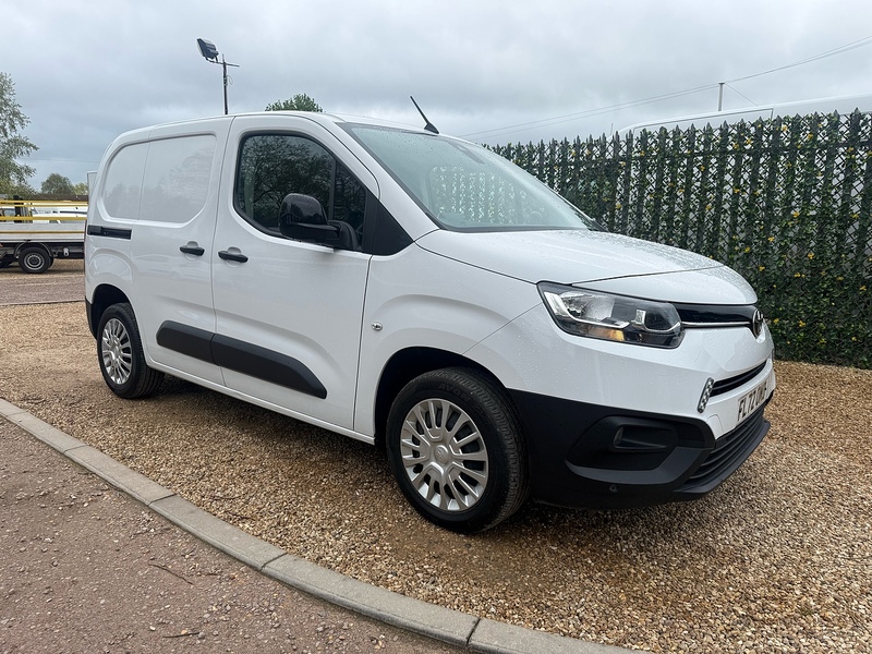 Toyota 1.5 BlueHDi Icon L1 H1 SWB PANEL VAN - WHITE