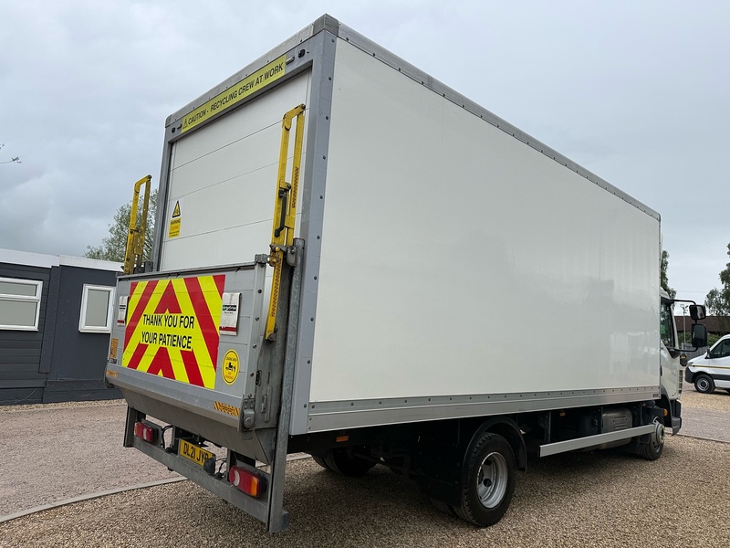 DAF Box Van With Taillift 7.5 Ton Manual 4 X 2 4.5 Box Van Diesel