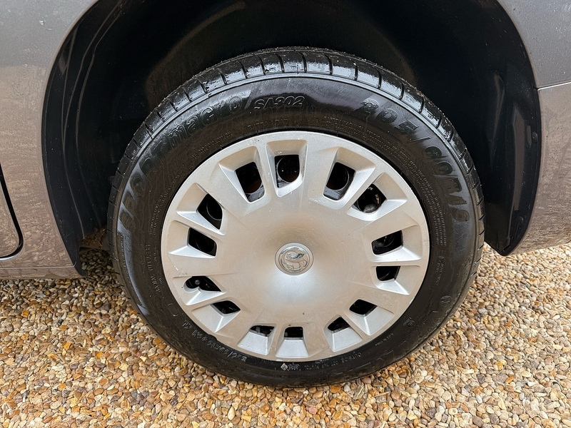 Vauxhall Turbo D 2000 Sportive 1.5 L1 H1 SWB PANEL VAN - GREY