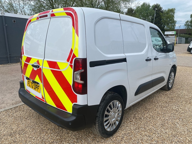 Toyota 1.5 BlueHDi Icon L1 H1 SWB PANEL VAN - WHITE