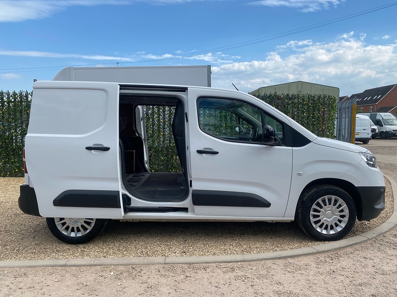 Toyota 1.5 BlueHDi Icon L1 H1 SWB PANEL VAN - WHITE