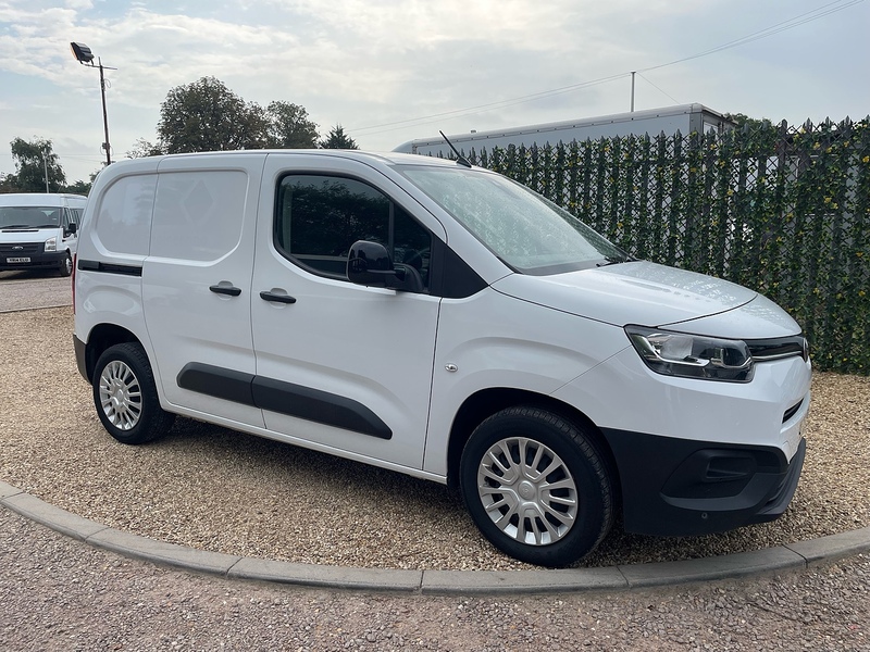 Toyota 1.5 BlueHDi Icon L1 H1 SWB PANEL VAN - WHITE
