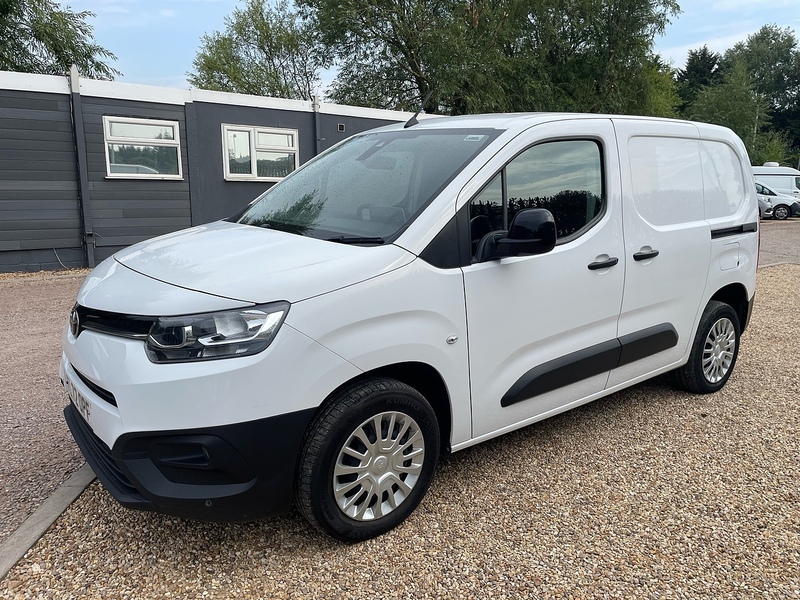 Toyota 1.5 BlueHDi Icon L1 H1 SWB PANEL VAN - WHITE