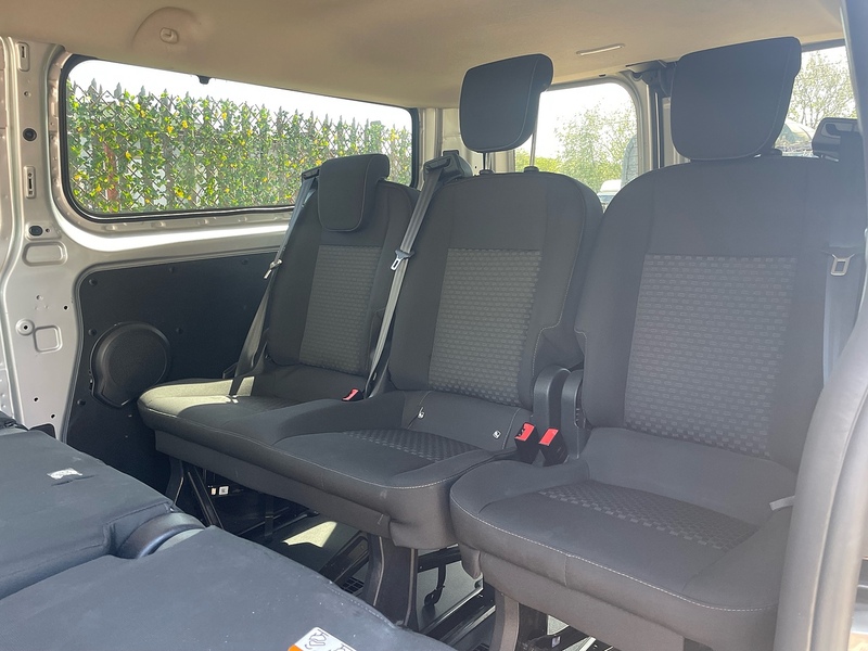 Ford 320 2.0 EcoBlue Trend L2 H1 LWB MINIBUS - 9 SEATS