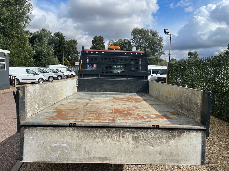 Ford 350 2.0 EcoBlue Leader MWB TIPPER - WHITE
