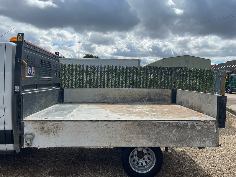 Ford 350 2.0 EcoBlue Leader MWB TIPPER - WHITE