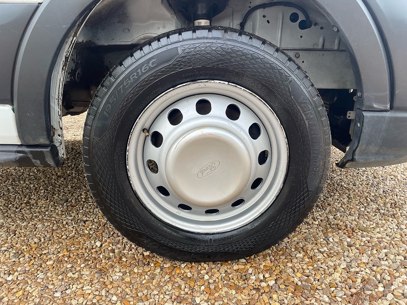 Ford 350 2.0 EcoBlue Leader MWB TIPPER - WHITE
