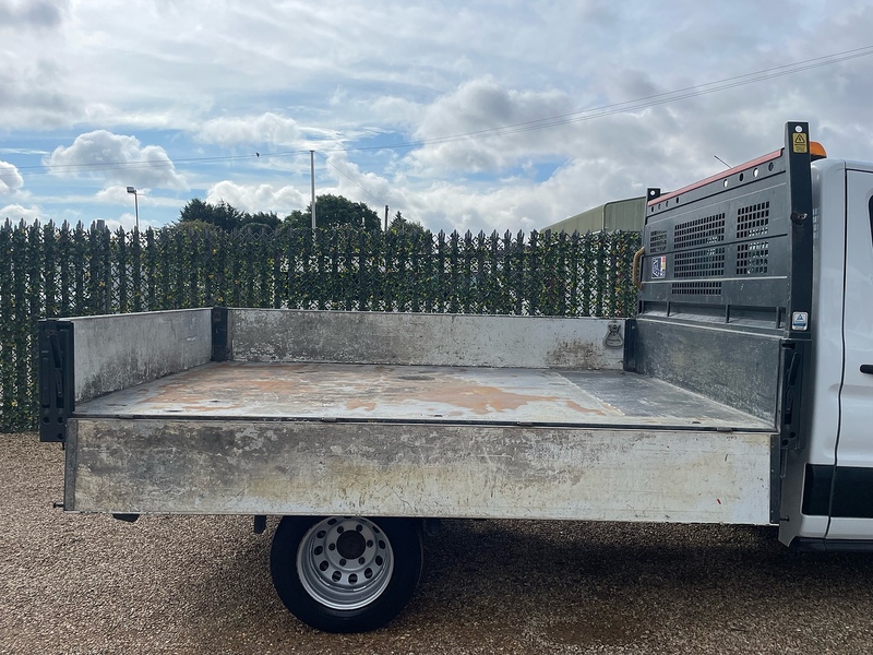 Ford 350 2.0 EcoBlue Leader MWB TIPPER - WHITE
