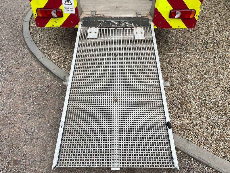 Peugeot 2.2 BlueHDi 335 L3 LWB LOW & GO TAIL RAMP - PLANT TRUCK