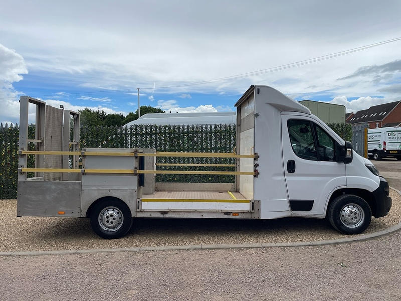 Peugeot 2.2 BlueHDi 335 L3 LWB LOW & GO TAIL RAMP - PLANT TRUCK