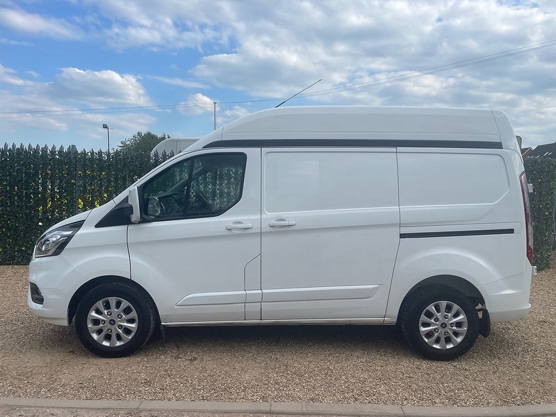 Ford 300 EcoBlue Limited L1 H2 PANEL VAN 2.0 5dr Panel Van Manual Diesel