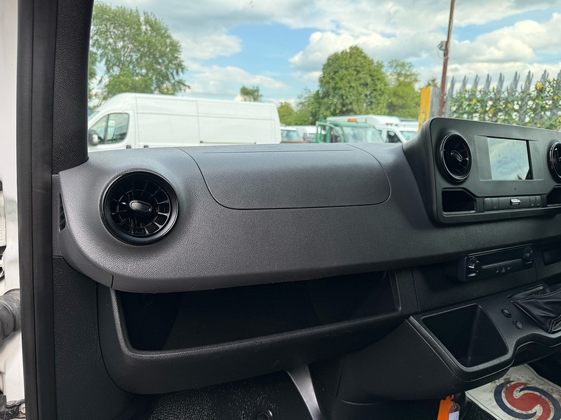 Mercedes-Benz 314 2.1 CDI L3 LWB DOUBLE CAB TIPPER - STORAGE CAB