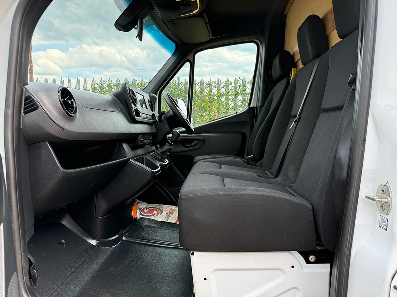 Mercedes-Benz 314 2.1 CDI L3 LWB DOUBLE CAB TIPPER - STORAGE CAB