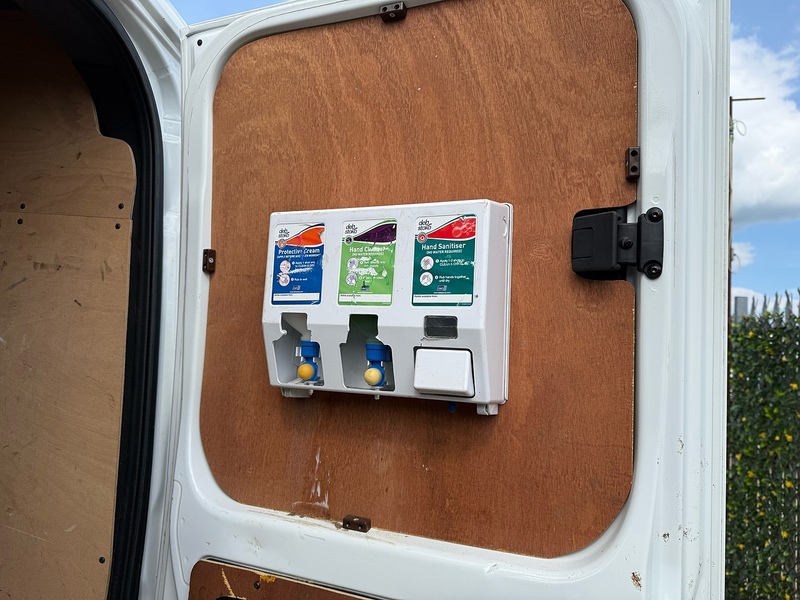 Mercedes-Benz 314 2.1 CDI L3 LWB DOUBLE CAB TIPPER - STORAGE CAB