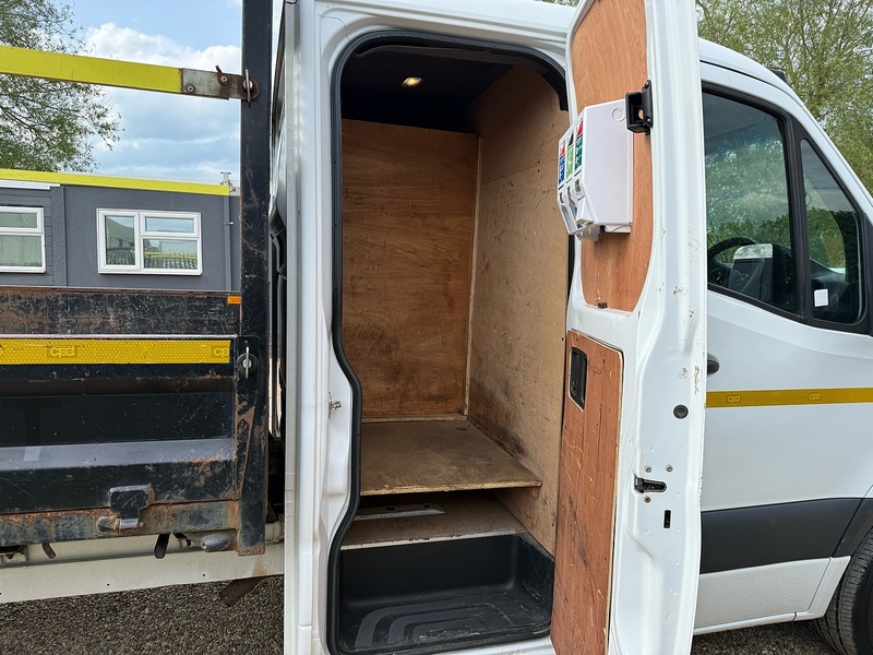 Mercedes-Benz 314 2.1 CDI L3 LWB DOUBLE CAB TIPPER - STORAGE CAB