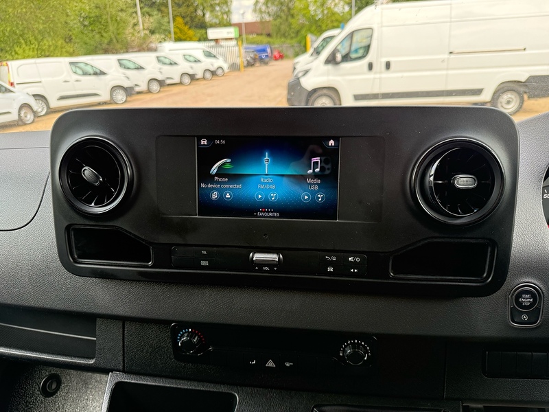Mercedes-Benz 314 2.1 CDI L3 LWB DOUBLE CAB TIPPER - STORAGE CAB