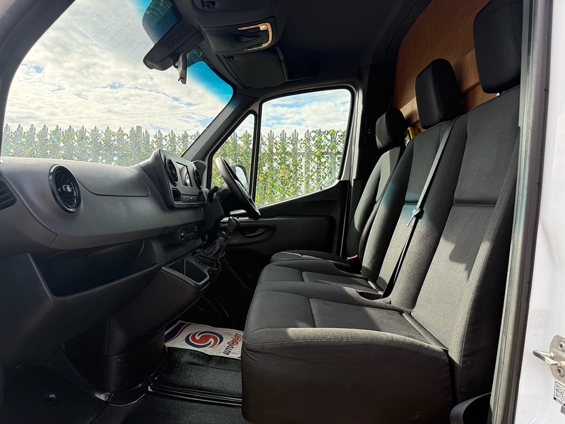 Mercedes-Benz 314 2.1 CDI L3 LWB DOUBLE CAB TIPPER - STORAGE CAB