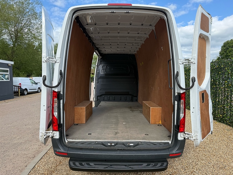 Mercedes-Benz 315 CDI Progressive 2.0 L3 LWB PANEL VAN - WHITE